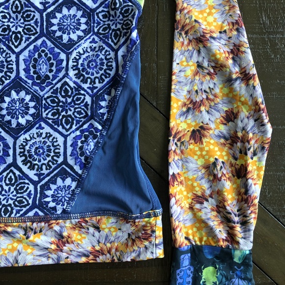 Maaji rash guard top - Picture 4 of 4